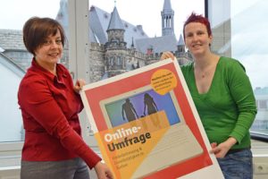 In einer Online-Umfrage der Stadt Aachen werden Erfahrungen zur Vereinbarkeit von Beruf und Familie ermittelt.