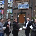 Kostenlos können Besucher jetzt am historischen Rathaus in Dormagen im Internet surfen.