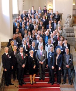 115-Teilnehmerkonferenz: Familientreffen in Leipzig.