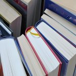 Onleihe fördert in Freiburg auch die Nachfrage nach Print-Ausgaben.