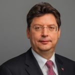 Wirtschaftsminister Rheinhard Meyer appelliert an Kommunen