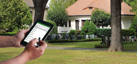 Spart Zeit: Grabstellen mobil kontrollieren.