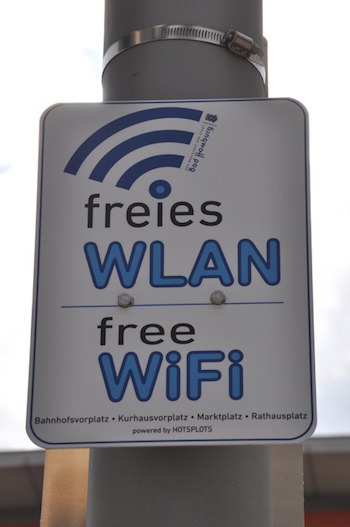 In der Innenstadt von Bad Homburg darf jetzt eine Stunde lang kostenlos gesurft werden.
