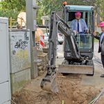 Moers: Offizieller Spatenstich für den Ausbau des schnellen Internets.