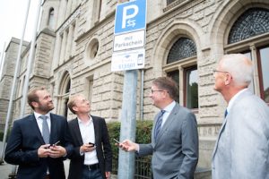 In Braunschweig Parkgebühren bargeldlos bezahlen.
