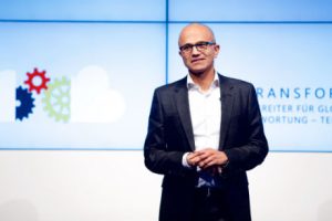 Satya Nadella in Berlin: Microsofts Cloud-Architektur ist der weltweit erste Supercomputer.