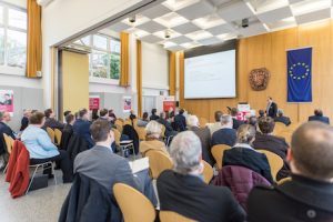 Kommunale Praktiker diskutierten auf dem kommunalen Praxisforum in Mayen über Herausforderungen in Zeiten der Digitalisierung.