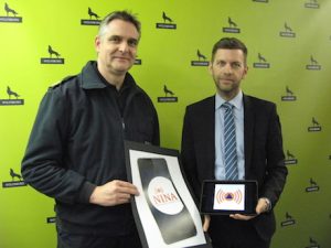 Die Warn-App NINA informiert ab sofort die Wolfsburger über Gefahren wie Unwetter und Großbrände.