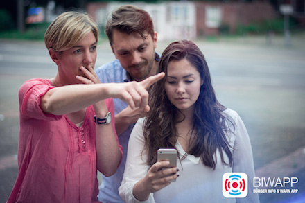 Als Warn-App für die Bevölkerung setzt der Kreis Harburg die Anwendung BIWAPP ein.