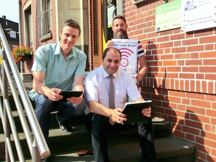 In der Stadt Friesoythe ist der erste Freifunk-Zugangspunkt installiert worden.