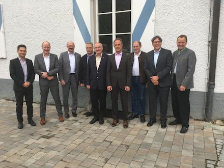 Die Bürgermeister der Verwaltungsgemeinschaft Glonn freuen sich auf das kommende Glasfasernetz.