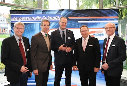 Der Ausbau der Datenautobahn in Nordhessen ist in vollem Gange. Nun ist der fünfte und letzte Kreis angeschlossen worden.