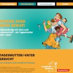Die Website im One-Page-Design stellt den Nutzern wichtige Informationen rund um das Berufsfeld Tagesmutter zur Verfügung.