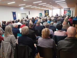 Bürger des Gemeindeverwaltungsverbands Meersburg informierten sich über den aktuellen Ausbaustand der Breitband-Versorgung.