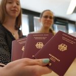 Bürger der Stadt Wedel sollten Pässe rechtzeitig beantragen: Während einer Software-Umstellung bleibt das Einwohnermeldeamt im Juni einige Tage geschlossen.