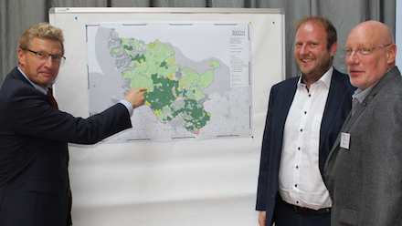 Schleswig-Holstein analysiert die weißen Glasfaserflecken im Land.