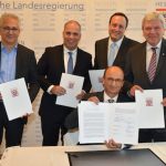 Gemeinsam mit Mobilfunknetzbetreibern will Hessen weiße Flecken der Mobilfunkversorgung schließen.