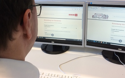 Die ersten beiden Online-Services