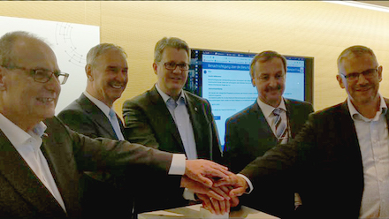 Startschuss für das Sozialportal in Hessen fällt auf der ekom21-Hausmesse eXPO.