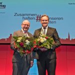 Leipzigs Oberbürgermeister Burkhard Jung (rechts) ist neuer Präsident des Deutschen Städtetags