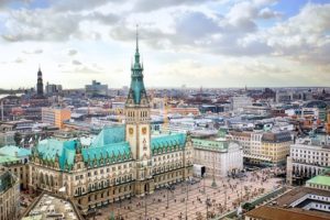 Fragen an die Verwaltung können Hamburgs Bürger jetzt auch an einen Chatbot richten.