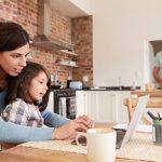 Die digitalen Verwaltungsleistungen für Familien sollen Eltern den Weg zum Amt ersparen.