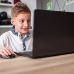 In Hessen können Schulen jetzt auf digital gestützten Distanzunterricht zurückgreifen.