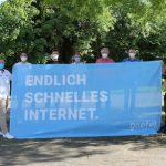 Übergabe der Bewohneranträge für die Hausanschlüsse.