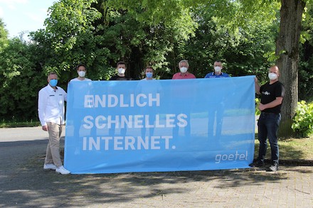 Übergabe der Bewohneranträge für die Hausanschlüsse.