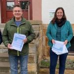 Übergabe der Glasfaseranträge in Schönau.