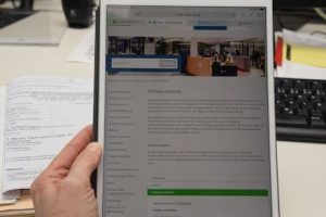 Antragstellung ohne Papier und Porto: Mehr als 100 Online-Dienste bietet die Kreisverwaltung Kleve an.