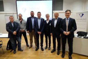 Der im November 2022 gewählte Databund-Vorstand mit Geschäftsführer.