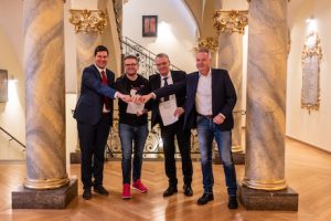 Deutsche Telekom und SÜC schließen einen Kooperationsvertrag für Coburg.