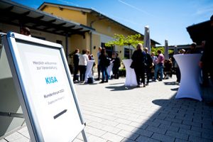 Im Fokus des KISA Kundenforums 2023 – in historischer Kulisse in Radebeul – stand die Cyber-Sicherheit öffentlicher Verwaltungen.