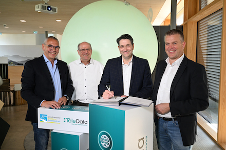 TeleData und Zweckverband Breitband Bodensee (ZVBB) schließen weiteren Kooperationsvertrag.