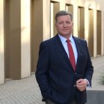 Staatsminister Christian Bernreiter: Neuer Online-Wohngeldantrag erleichtert die Antragstellung.