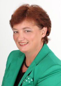 Porträtaufnahme von Monika Schmidt.