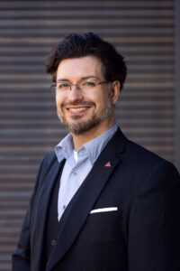 Porträtaufnahme von Professor Dr. Schachtner.