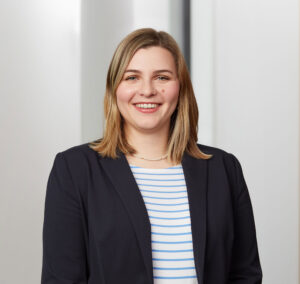 Porträtaufnahme von Finja Ahlborn.
