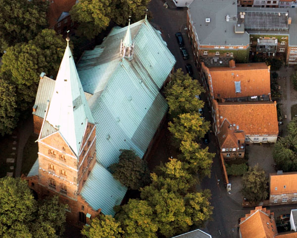 Aegidienkirche in Lübeck von oben