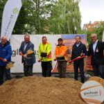 Symbolischer erster Spatenstich für den Glasfaserausbau in Cuxhaven