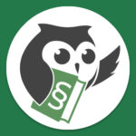 Das Kasaia-Logo zeigt eine stilisiert dargestellte Eule, die ein Buch mit Paragrafsymbol festhält.