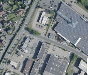 Ein Stadtgebiet aus der Satellitenperspektive.