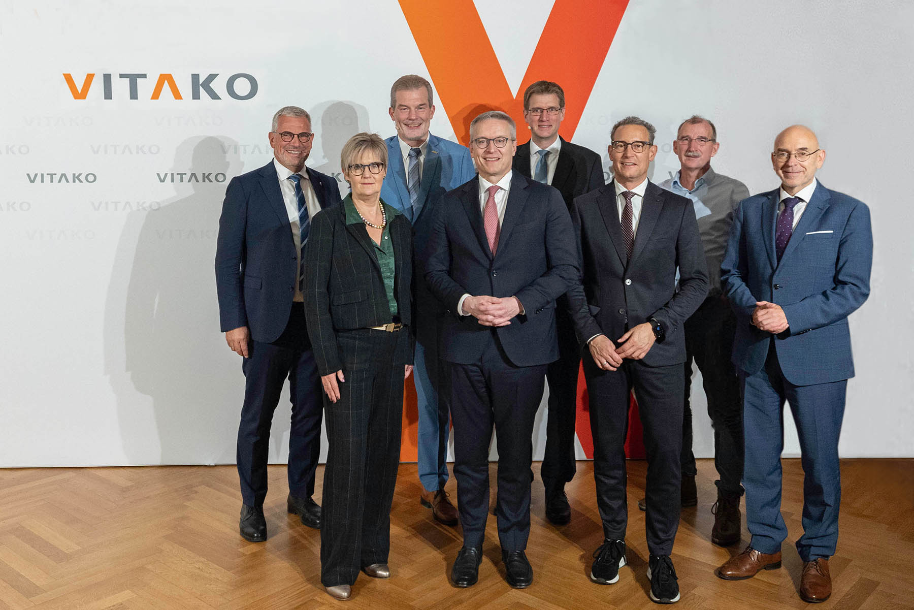 Gruppenfoto vor Vitako-Logo