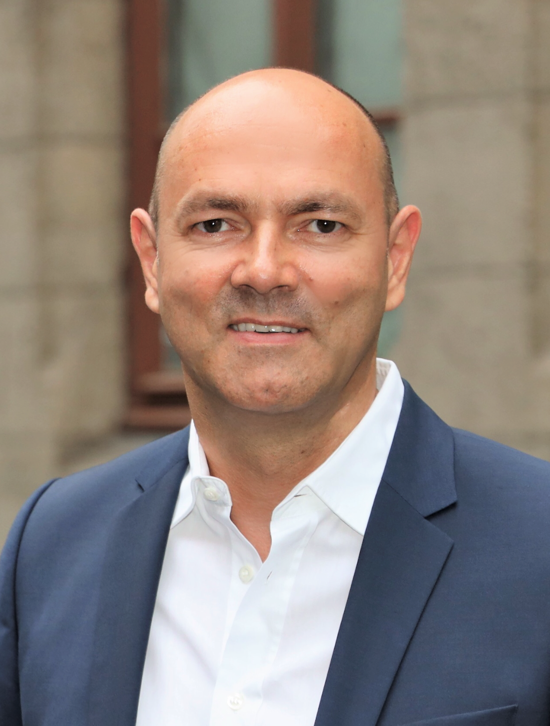 Porträtaufnahme von Alexander Stricker.