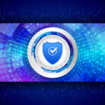 Symbolische Darstellung eines digitalen Schutzschildes gegen Cyberattacken.