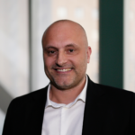 Porträtaufnahme von Marc Isop.