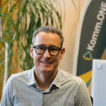 William-Schmitt_KOMM.One