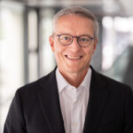 Offizielles Porträt von Bundesdigitalminister Karsten Wildberger
