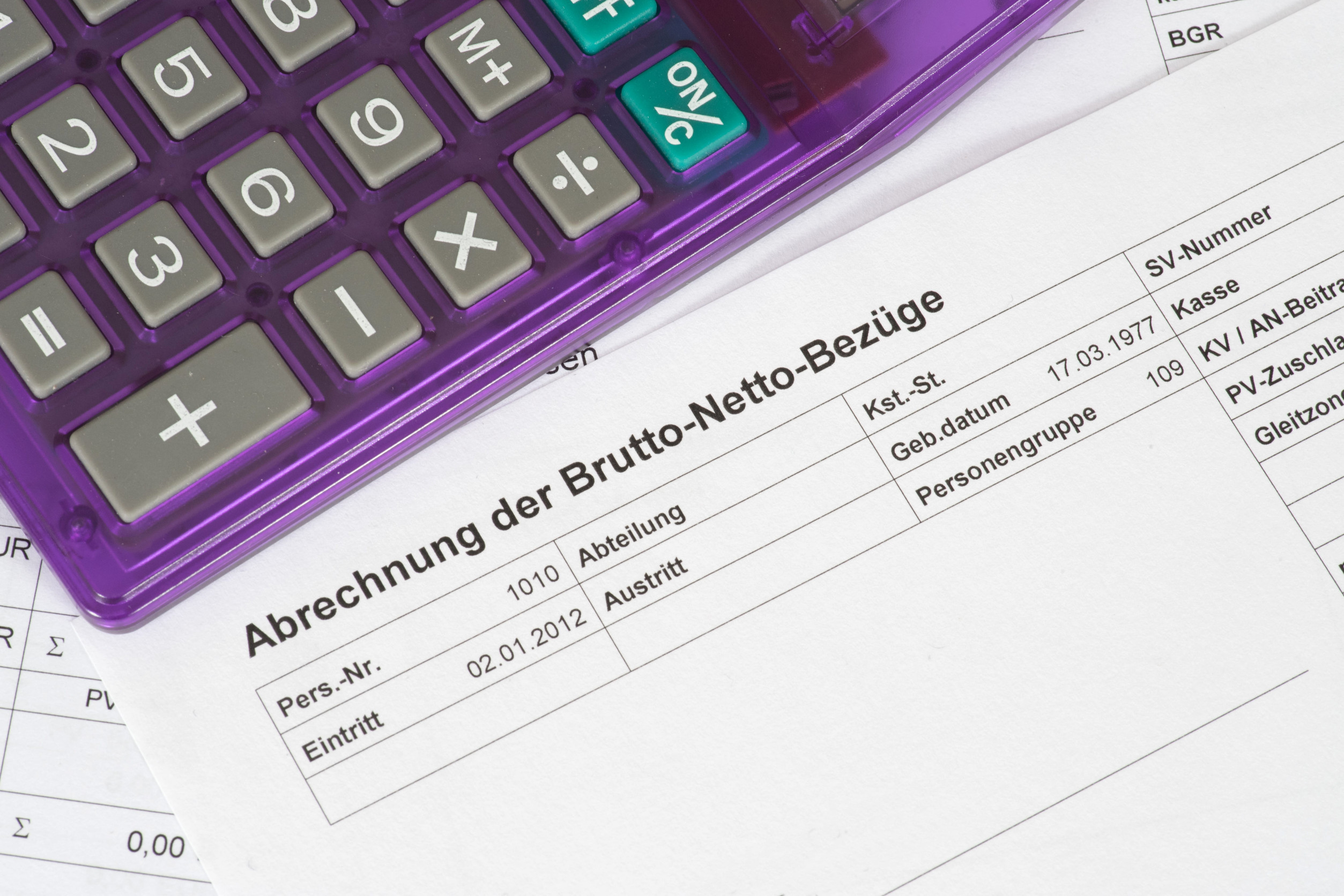 Taschenrechner und Gehaltsabrechung